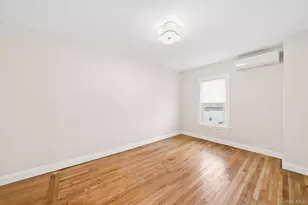 10-26 148th St, Whitestone, NY 11357 - Photo 12
