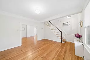 10-26 148th St, Whitestone, NY 11357 - Photo 4