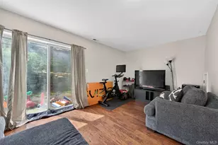 83 Lois Ln, Monroe, NY 10950 - Photo 6