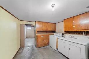 39-27 57th St, Woodside, NY 11377 - Photo 22