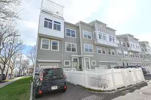 77-04 Aquatic Dr, Arverne, NY 11692 - Photo 2