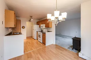 3 Hook Rd, Poughkeepsie, NY 12601 - Photo 10