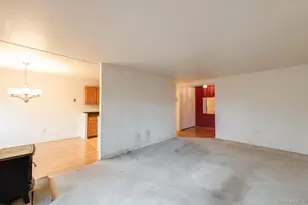 3 Hook Rd, Poughkeepsie, NY 12601 - Photo 8