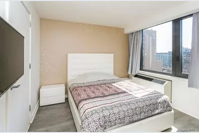 39-16 Prince Street #7E, Flushing, NY 11354 - Photo 14