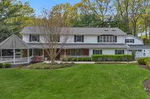 9 Concord Dr, Northport, NY 11768 - Photo 2