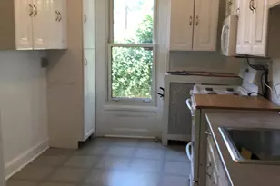 128 Lakeview Ave, Valhalla, NY 10595 - Photo 6