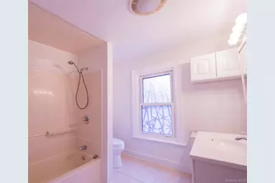 128 Lakeview Avenue, Valhalla, NY 10595 - Photo 18