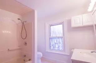 128 Lakeview Ave, Valhalla, NY 10595 - Photo 18