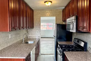 64 Patio Rd, Middletown, NY 10941 - Photo 6