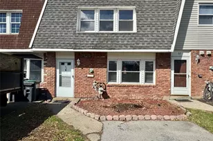 64 Patio Rd, Middletown, NY 10941 - Photo 2