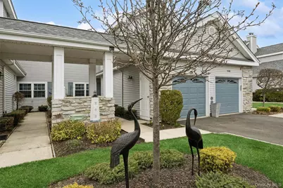 549 Highland Court, Moriches, NY 11955 - Photo 2