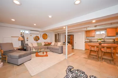 145-39 18th Avenue, Whitestone, NY 11357 - Photo 18