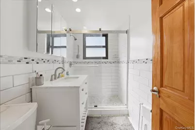 161 Pearsall Drive #2B, Mount Vernon, NY 10552 - Photo 12