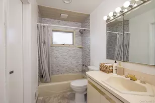 2959 Clubhouse Rd, Merrick, NY 11566 - Photo 12