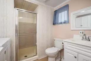 2959 Clubhouse Rd, Merrick, NY 11566 - Photo 18