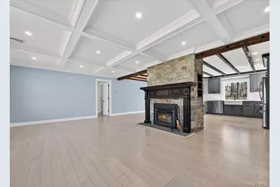 27 Pacific Avenue, Nanuet, NY 10954 - Photo 6