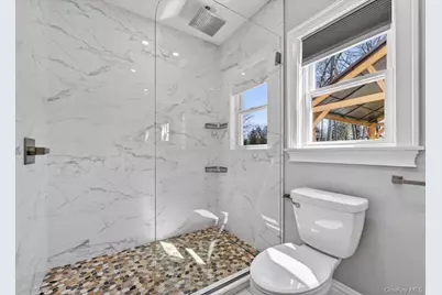 27 Pacific Avenue, Nanuet, NY 10954 - Photo 18