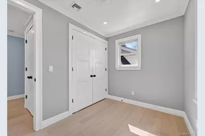 27 Pacific Avenue, Nanuet, NY 10954 - Photo 32