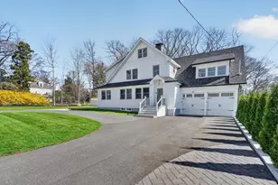 27 Pacific Ave, Nanuet, NY 10954 - Photo 2