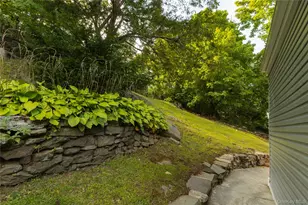 15 Desmond Ave, Bronxville, NY 10708 - Photo 16