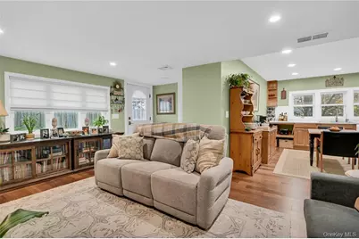 24 Baldwin Lane, Mahopac, NY 10541 - Photo 14