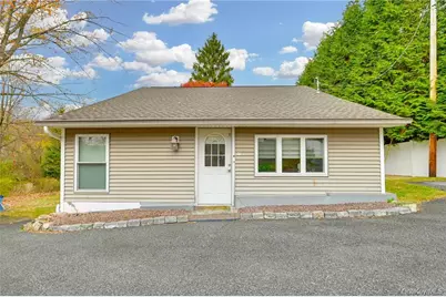24 Baldwin Lane, Mahopac, NY 10541 - Photo 4