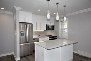 20 Spinning Wheel Rd, Massapequa, NY 11758 - Photo 2