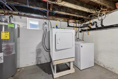 8 Francis Street, Newburgh, NY 12550 - Photo 18