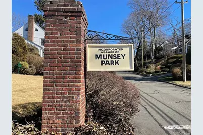 106 Trumbull Road, Manhasset, NY 11030 - Photo 26