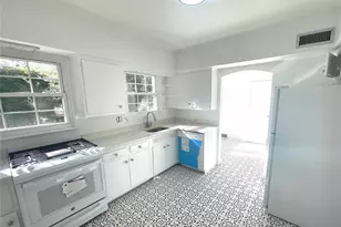 106 Trumbull Rd, Manhasset, NY 11030 - Photo 12