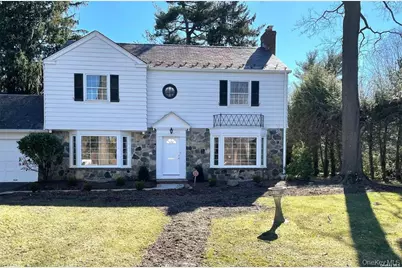 106 Trumbull Road, Manhasset, NY 11030 - Photo 1