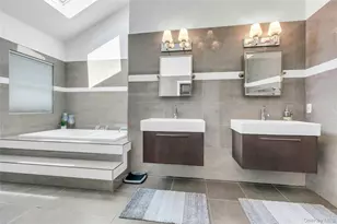 18 Daisy Ct, Farmingdale, NY 11735 - Photo 26