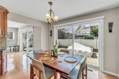 18 Daisy Court, Farmingdale, NY 11735 - Photo 14