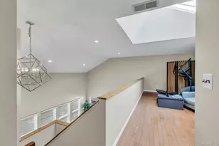 18 Daisy Ct, Farmingdale, NY 11735 - Photo 18