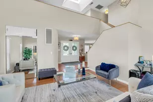 18 Daisy Ct, Farmingdale, NY 11735 - Photo 8