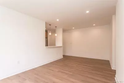 55-23 31 Avenue #4, Woodside, NY 11377 - Photo 6