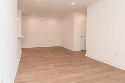 55-23 31 Avenue #4, Woodside, NY 11377 - Photo 8