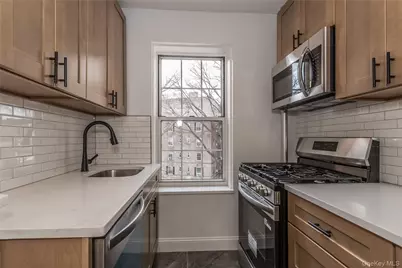 55-23 31 Avenue #4, Woodside, NY 11377 - Photo 12