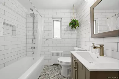 75 Woodlawn Avenue, Yonkers, NY 10704 - Photo 14