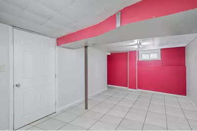 8 Evergreen Avenue, Brentwood, NY 11717 - Photo 34