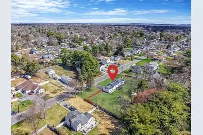 8 Evergreen Avenue, Brentwood, NY 11717 - Photo 44