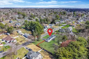 8 Evergreen Ave, Brentwood, NY 11717 - Photo 44