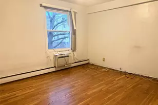 21 Bond St, Great Neck, NY 11021 - Photo 10