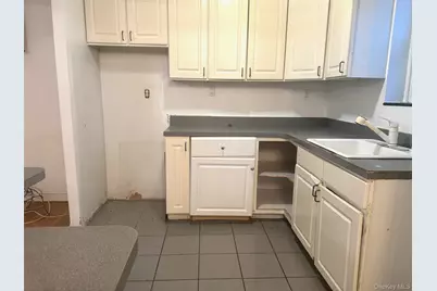 21 Bond Street #3A, Great Neck, NY 11021 - Photo 6