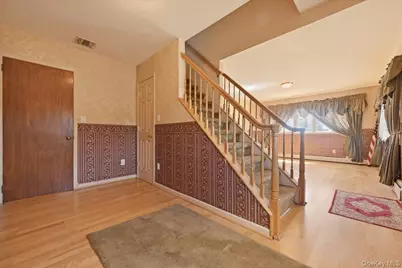 955 S Long Beach Avenue, Freeport, NY 11520 - Photo 8