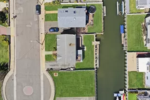 955 S Long Beach Ave, Freeport, NY 11520 - Photo 46