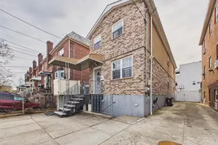 2515 Woodhull Ave, Bronx, NY 10469 - Photo 4