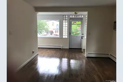 44 Graywood Road #2nd fl, Port Washington, NY 11050 - Photo 2