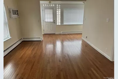44 Graywood Road #2nd fl, Port Washington, NY 11050 - Photo 6