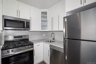 45 Fairfield Way, Commack, NY 11725 - Photo 2